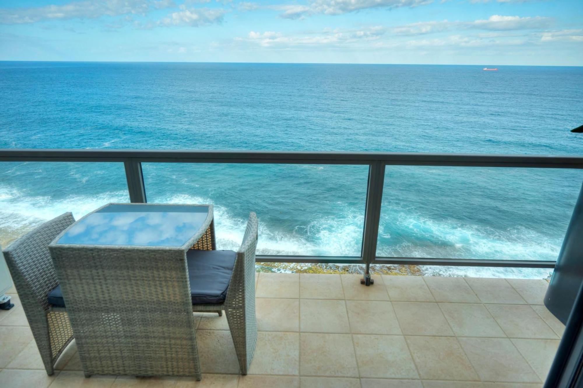 Modern, Large 3Bedroom, Spectacular Views Goslm-9 Sliema Extérieur photo